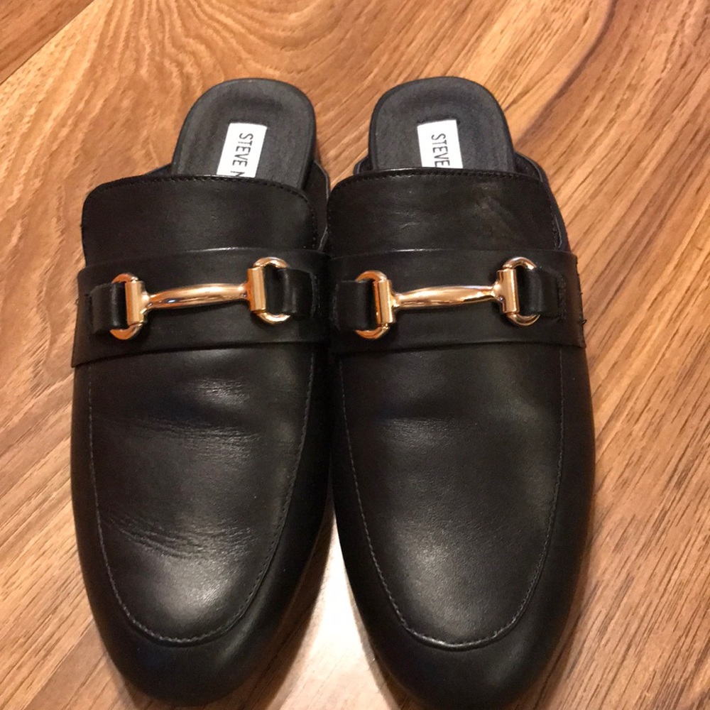 NWT size8 mules SteveMadden